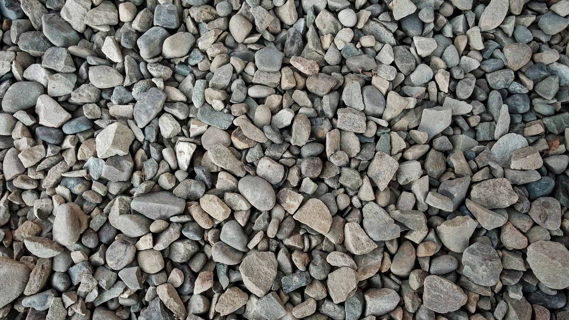 Haufen aus verschiedenen Gesteinsbrocken
